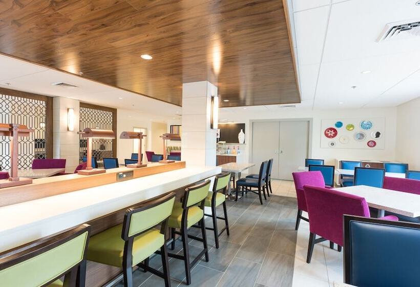 هتل Holiday Inn Express Charleston Us Highway 17 & I 526, An Ihg