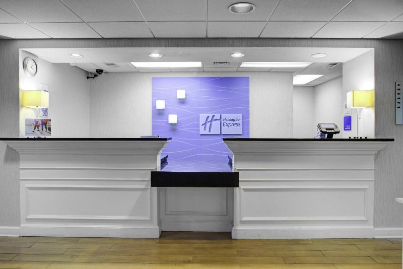 Отель Holiday Inn Express   Chester, An Ihg