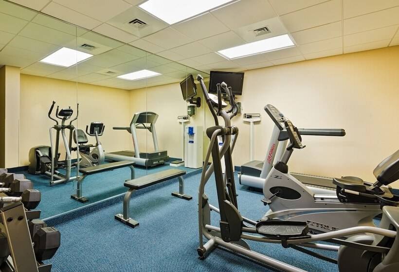 Отель Holiday Inn Express   Chester, An Ihg