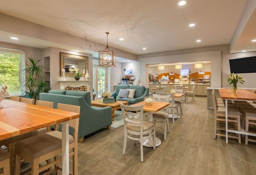 Отель Holiday Inn Express Fairhope   Point Clear, An Ihg