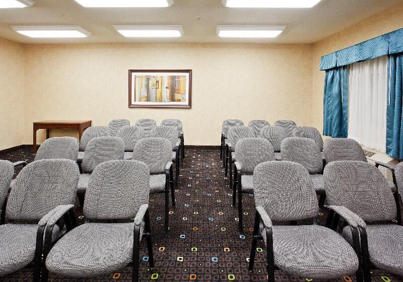 فندق Holiday Inn Express Fallon By Ihg