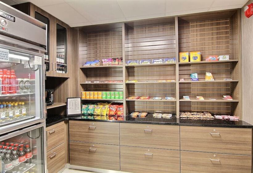 ホテル Holiday Inn Express Fargo   West Acres, An Ihg