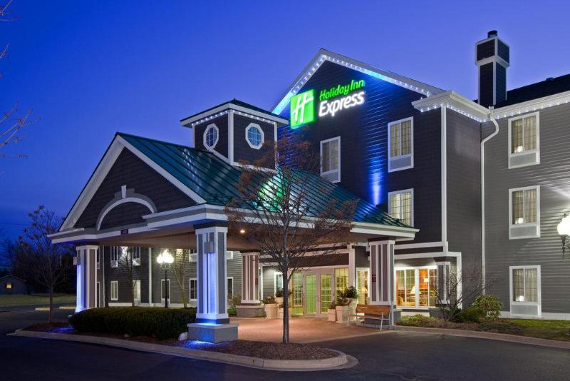 בית מלון כפרי Holiday Inn Express Grand Rapids Southwest, An Ihg