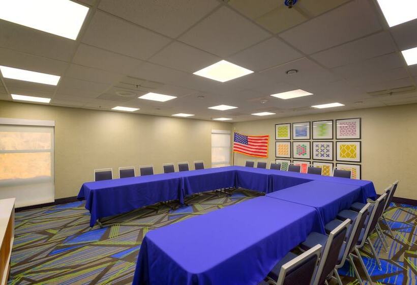 فندق Holiday Inn Express Hillsborough Durham Area, An Ihg