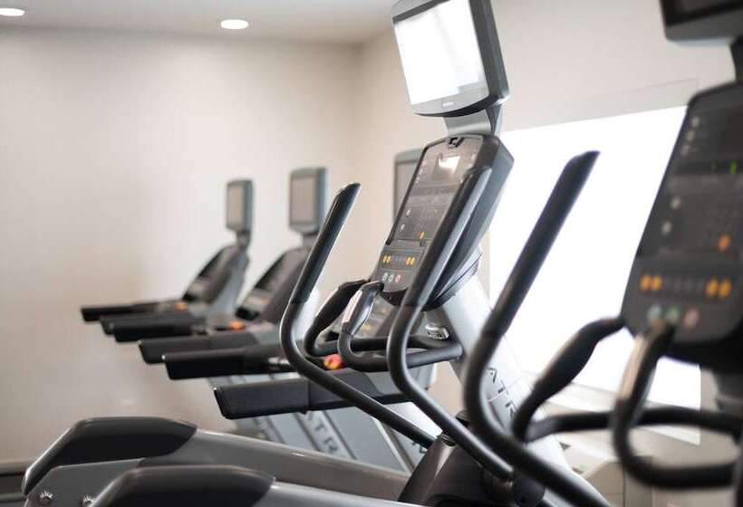 Отель Holiday Inn Express Houghton Keweenaw, An Ihg