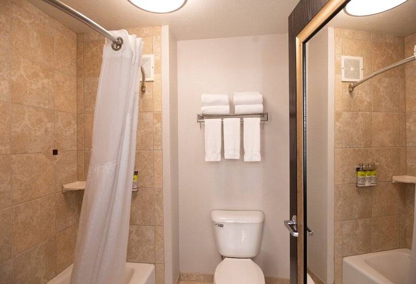 Отель Holiday Inn Express Houghton Keweenaw, An Ihg