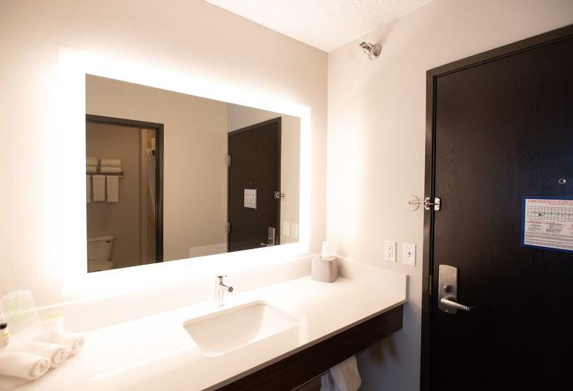 Отель Holiday Inn Express Houghton Keweenaw, An Ihg