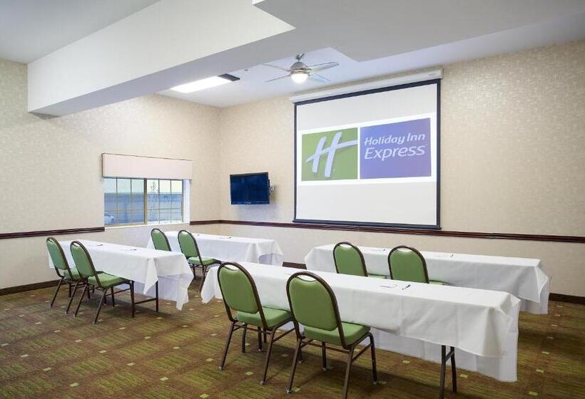 فندق Holiday Inn Express Layton   I 15, An Ihg