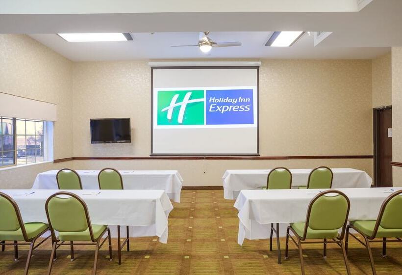 فندق Holiday Inn Express Layton   I 15, An Ihg
