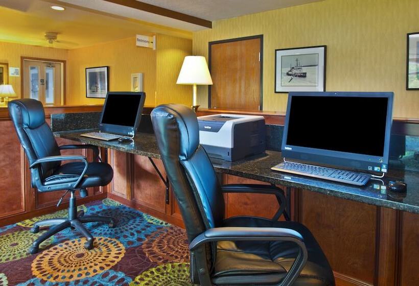 호텔 Holiday Inn Express Mackinaw City, An Ihg