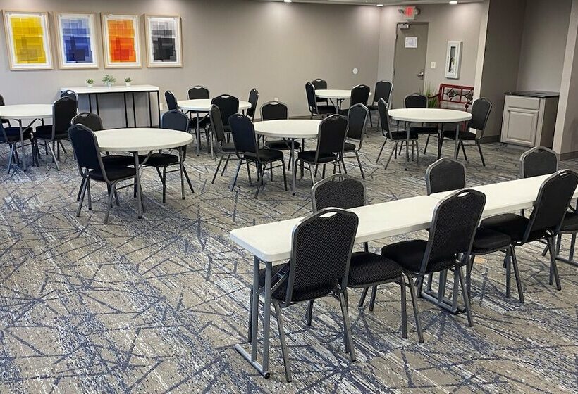 فندق Holiday Inn Express New Albany, An Ihg