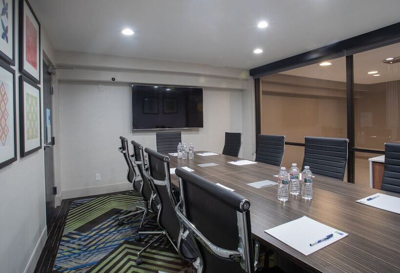 فندق Holiday Inn Express Prescott, An Ihg