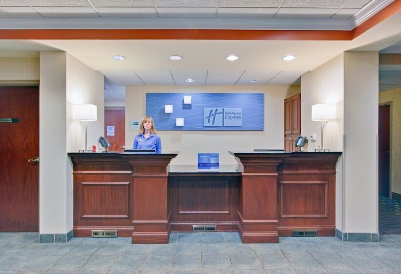 בית מלון כפרי Holiday Inn Express Sault Ste Marie, An Ihg