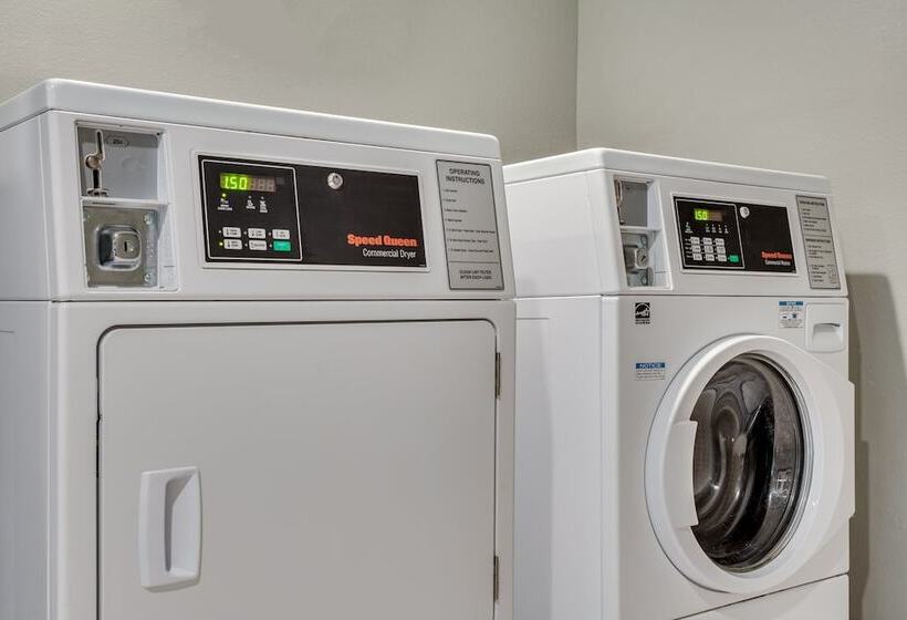 فندق Holiday Inn Express Scottsburg, An Ihg