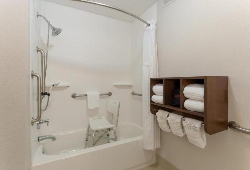 فندق Holiday Inn Express Scottsburg, An Ihg