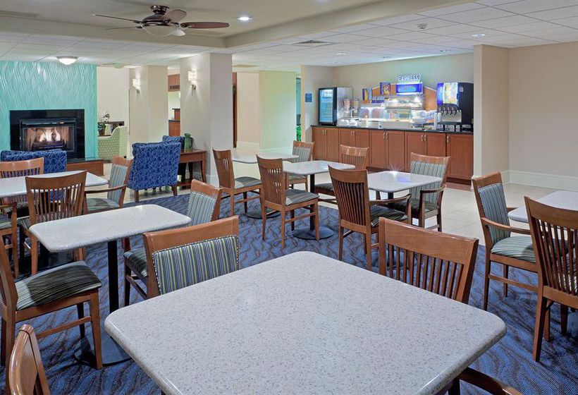 فندق Holiday Inn Express Seaford Route 13