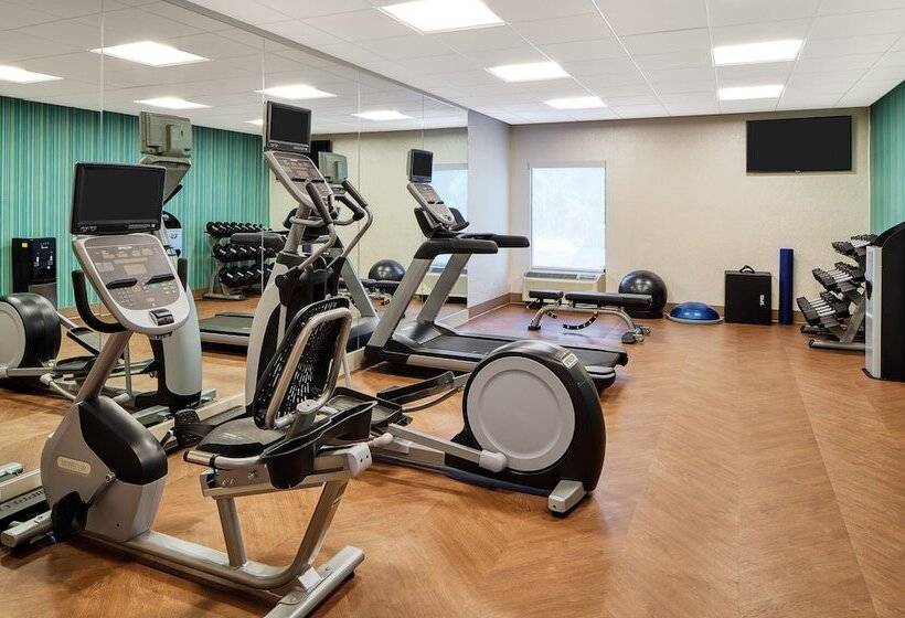 فندق Holiday Inn Express Statesboro, An Ihg