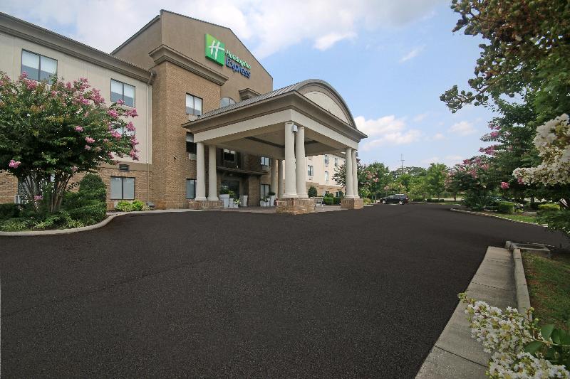 בית מלון כפרי Holiday Inn Express Troutville Roanoke North, An Ihg