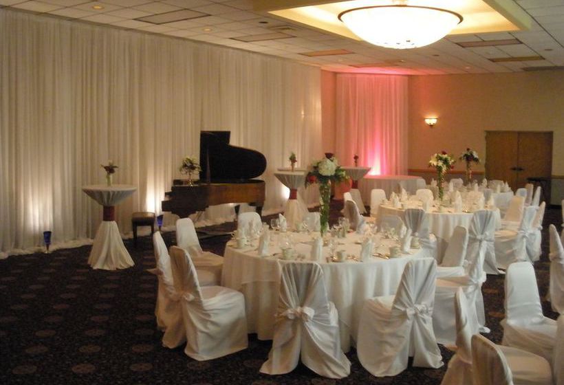 DoubleTree by Hilton Hotel Joplin