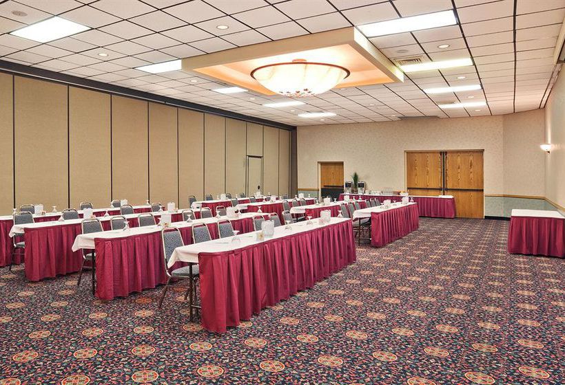 DoubleTree by Hilton Hotel Joplin