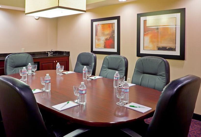 בית מלון כפרי Holiday Inn South Plainfield Piscataway, An Ihg