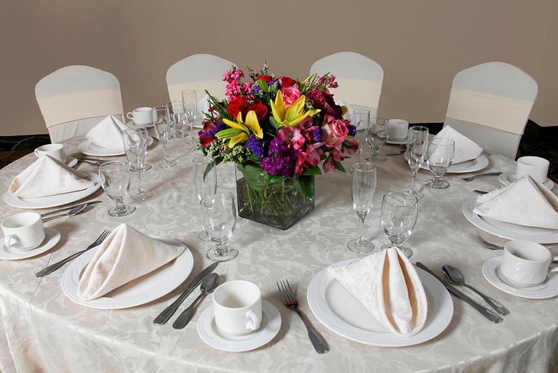 Отель Holiday Inn Westbury Long Island, An Ihg