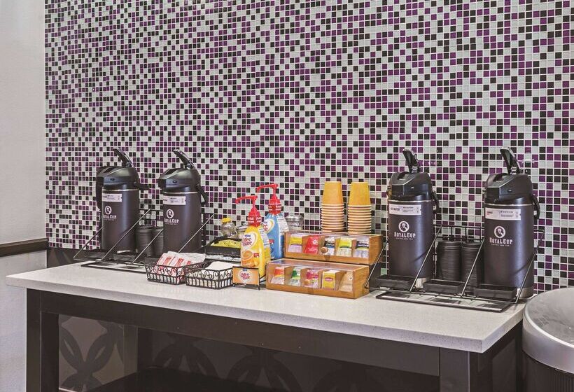 فندق La Quinta Inn By Wyndham Olympia  Lacey