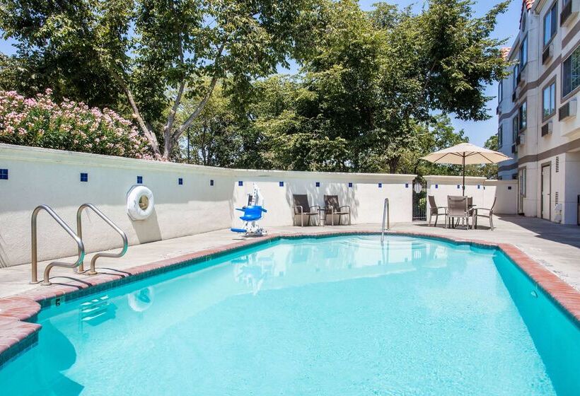 호텔 La Quinta By Wyndham Davis