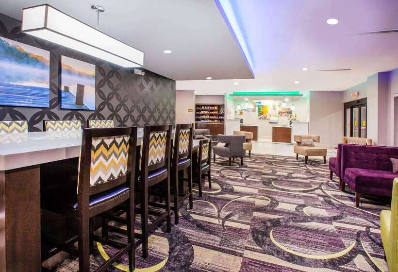 호텔 La Quinta Inn And Suites By Wyndham Elkhart