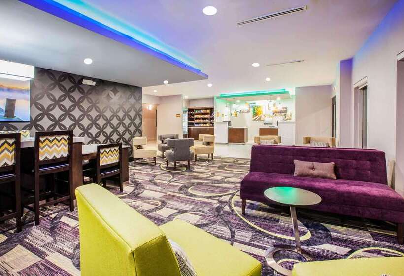 호텔 La Quinta Inn And Suites By Wyndham Elkhart