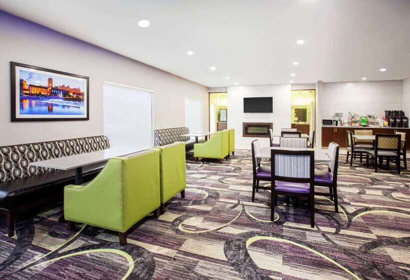 호텔 La Quinta Inn And Suites By Wyndham Elkhart