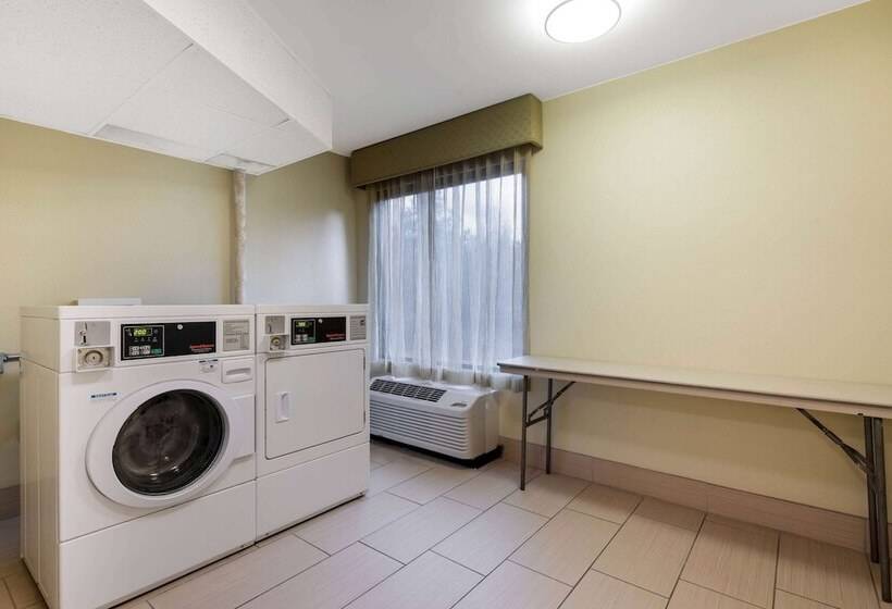 فندق La Quinta By Wyndham Lagrange / I 85