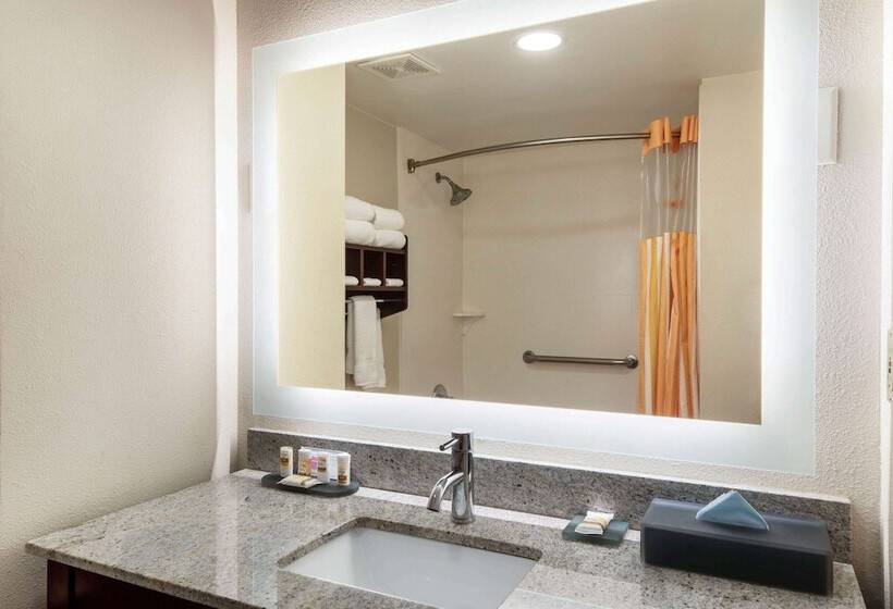 فندق La Quinta By Wyndham Lagrange / I 85