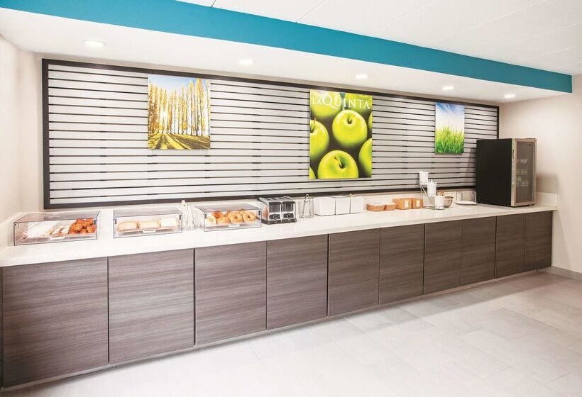 فندق La Quinta By Wyndham Sturbridge