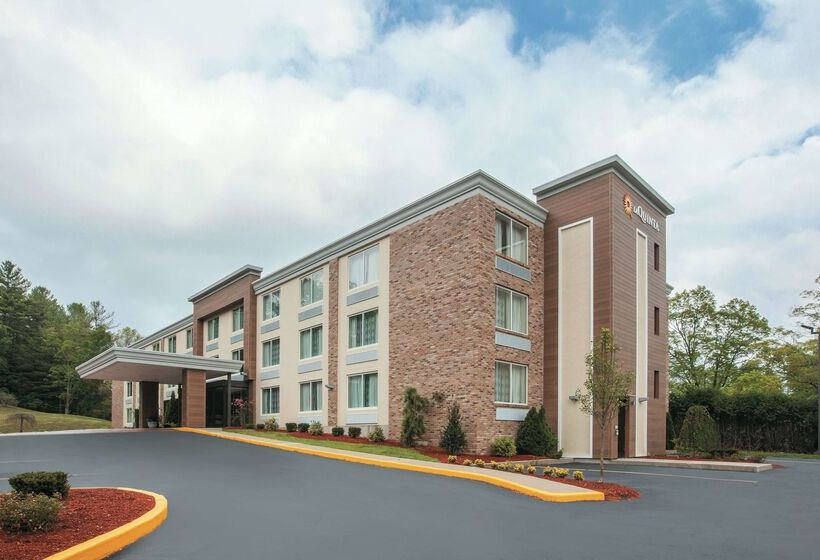 فندق La Quinta By Wyndham Sturbridge