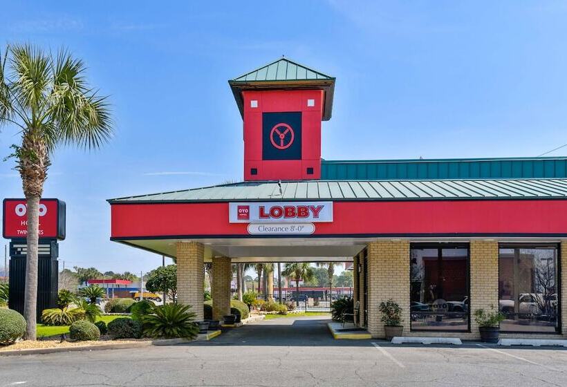 فندق Lake Park Inn Express