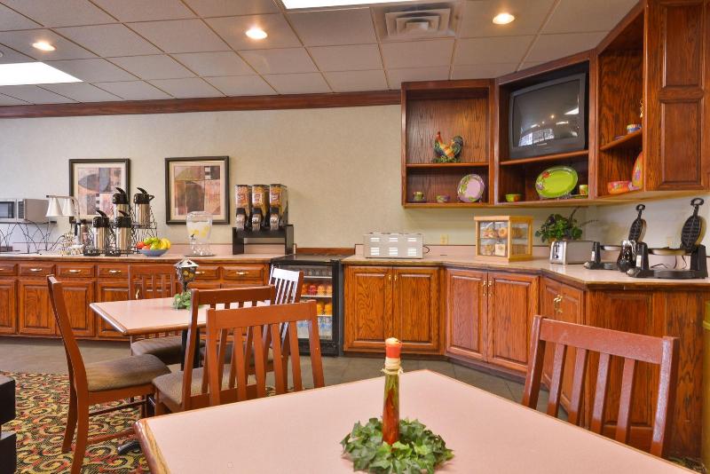 فندق Days Inn By Wyndham Pittsburg Ks