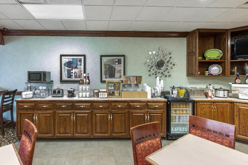 فندق Days Inn By Wyndham Pittsburg Ks