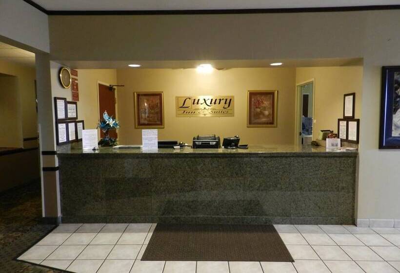 فندق Luxury Inn & Suites Troy