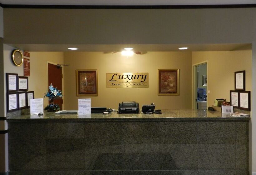 فندق Luxury Inn & Suites Troy