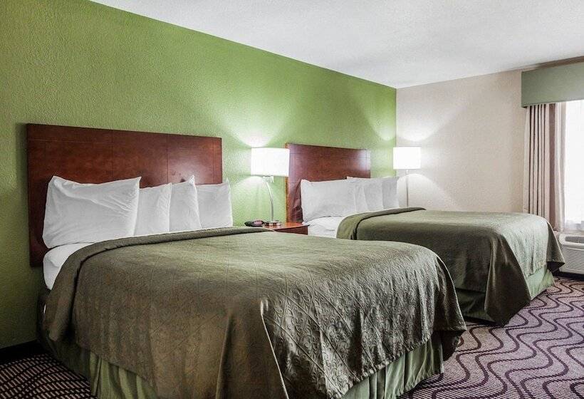 فندق Quality Inn & Suites Altoona   Des Moines