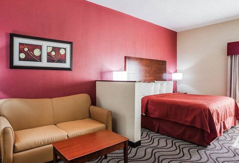 בית מלון כפרי Quality Inn & Suites Altoona   Des Moines