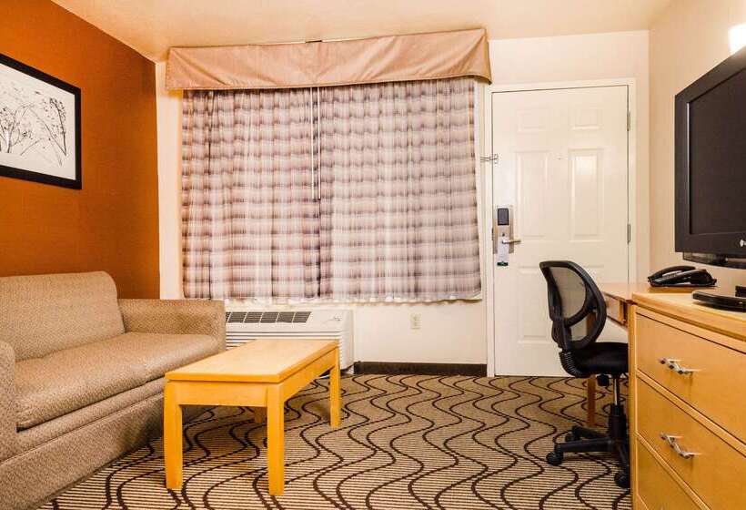 Отель Quality Inn & Suites Lathrop