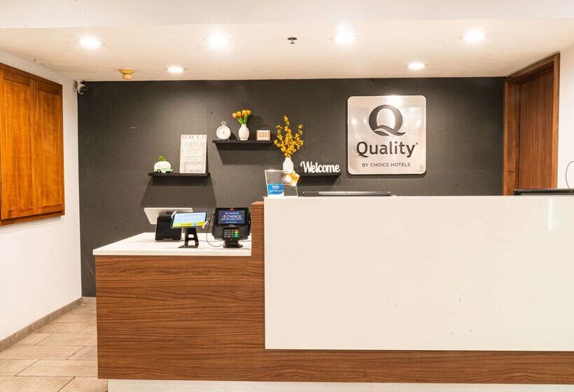 فندق Quality Inn & Suites Oakwood Village   Cleveland South