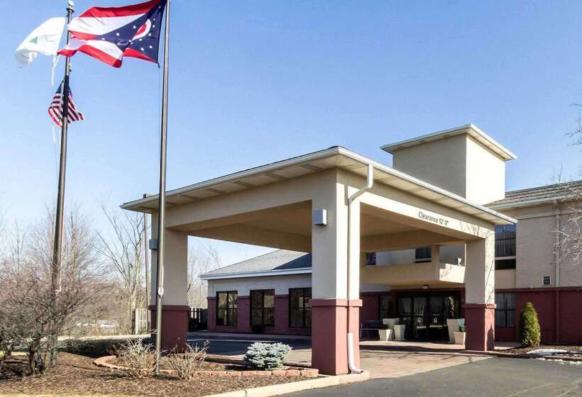 فندق Quality Inn & Suites Oakwood Village   Cleveland South