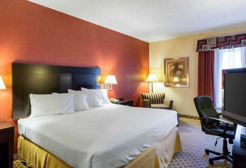호텔 Quality Inn & Suites Oakwood Village   Cleveland South