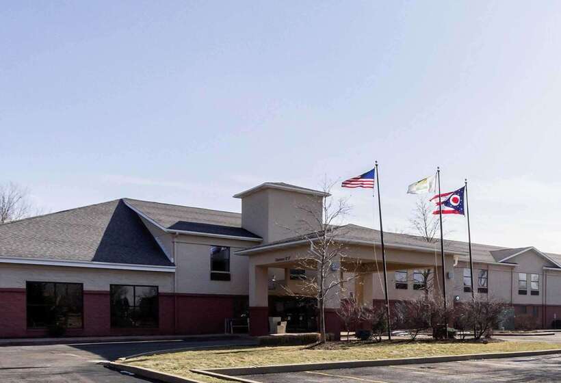 فندق Quality Inn & Suites Oakwood Village   Cleveland South