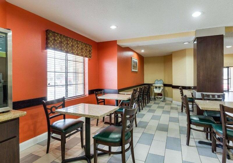 בית מלון כפרי Quality Inn Baytown  Houston East