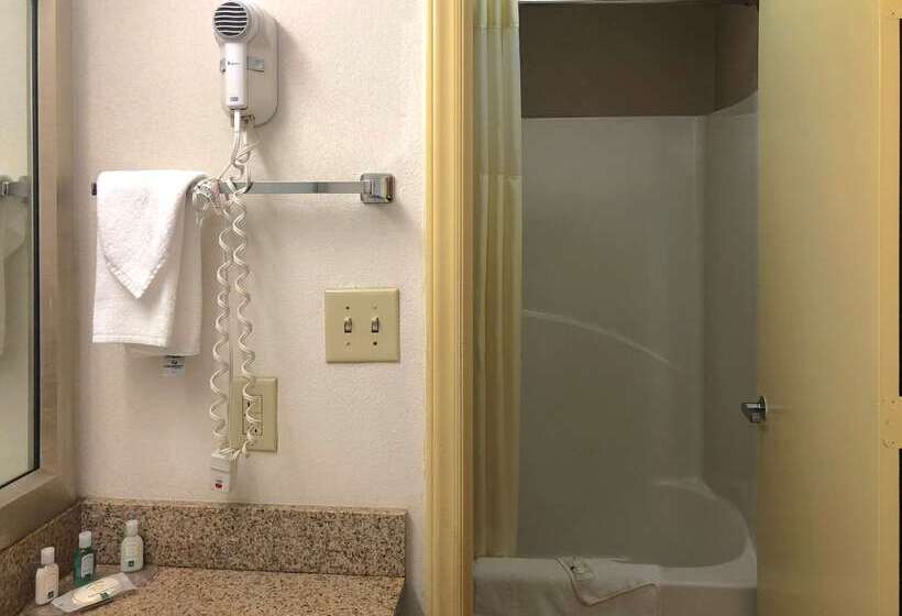 فندق Quality Inn Bennettsville