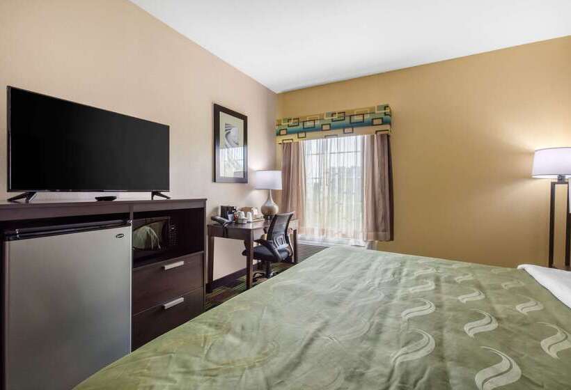 فندق Quality Inn